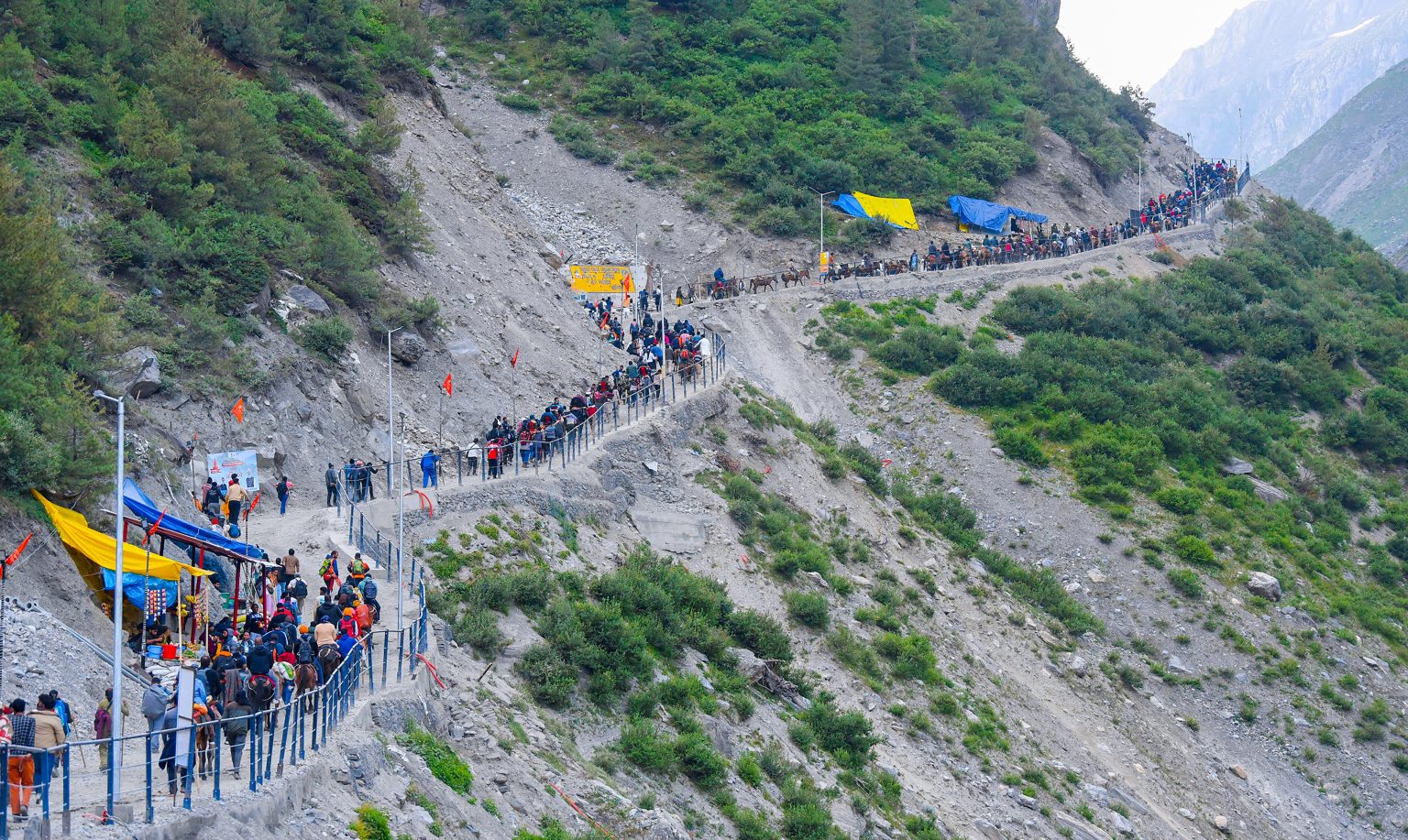Another Batch Of Over 1400 Pilgrims Leaves Jammu For Amarnath Yatra