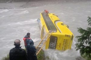 Bus Carrying ITBP Personnel Falls Into Sindh River In Ganderbal