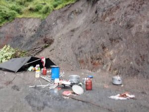 2 Killed In Landslide Near Shiv Gufa In Mahore