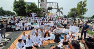 J&K Congress on chain hunger strike in Jammu to press for restoration of statehood