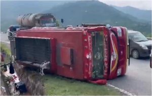 Woman Killed, 9 Injured In Minibus Accident In Udhampur
