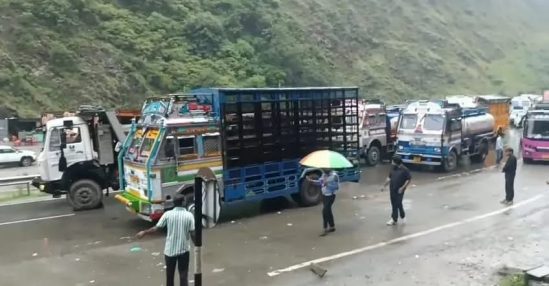 Jammu–Srinagar National Highway Closed Due To Shooting Stones, Bad Weather