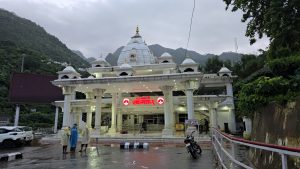Vaishno Devi Board Denies Disregarding Weather Advisories, Says Yatra Halted Before Cloudburst