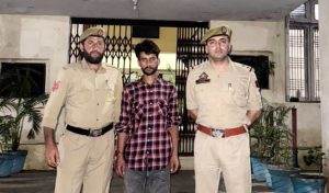 J&K Police Arrests Man Running Heroin Supply Racket Online In Udhampur