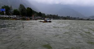 J&K LCMA Issues Advisory For Dal Dwellers, Houseboat Owners