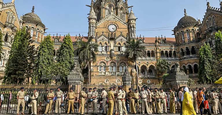 Police On Alert As Threat Message On WhatsApp Claims 14 ‘Terrorists’ In Mumbai With Explosives