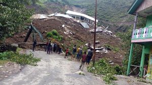 Massive landslide hits Latti; GHS building, 3 houses, bridge collapse