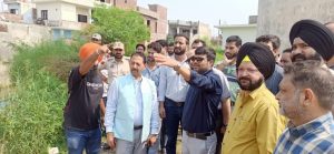 JMC Commissioner Visits Flood-Hit Areas of Ward No. 56, Gangyal–Babliana