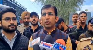 No Shortage Of Essentials, Ample Supplies Available In Kashmir: Div Com Kashmir