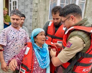 200 Families Evacuated From Flood-Affected Areas Of Srinagar
