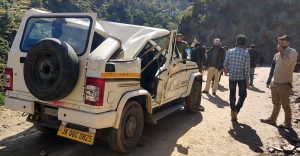 Woman Dies, Six Others Injured As Stones Hit Vehicle During Landslide In Doda