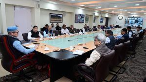 CM Omar Abdullah Directs Departments, Districts To Be Prepared To Deal With Adverse Weather Conditions