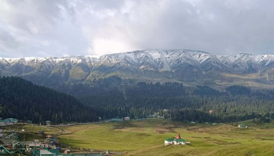 Gulmarg Receives Seasons First Snowfall