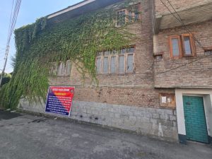 Police Attach Head Office of Banned Tehreek-e-Hurriyat in Budgam under UAPA