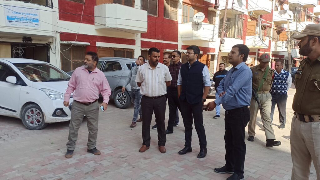 JMC Commissioner Inspects Government Quarters, Orders Enhanced Sanitation & Dengue Prevention Measures