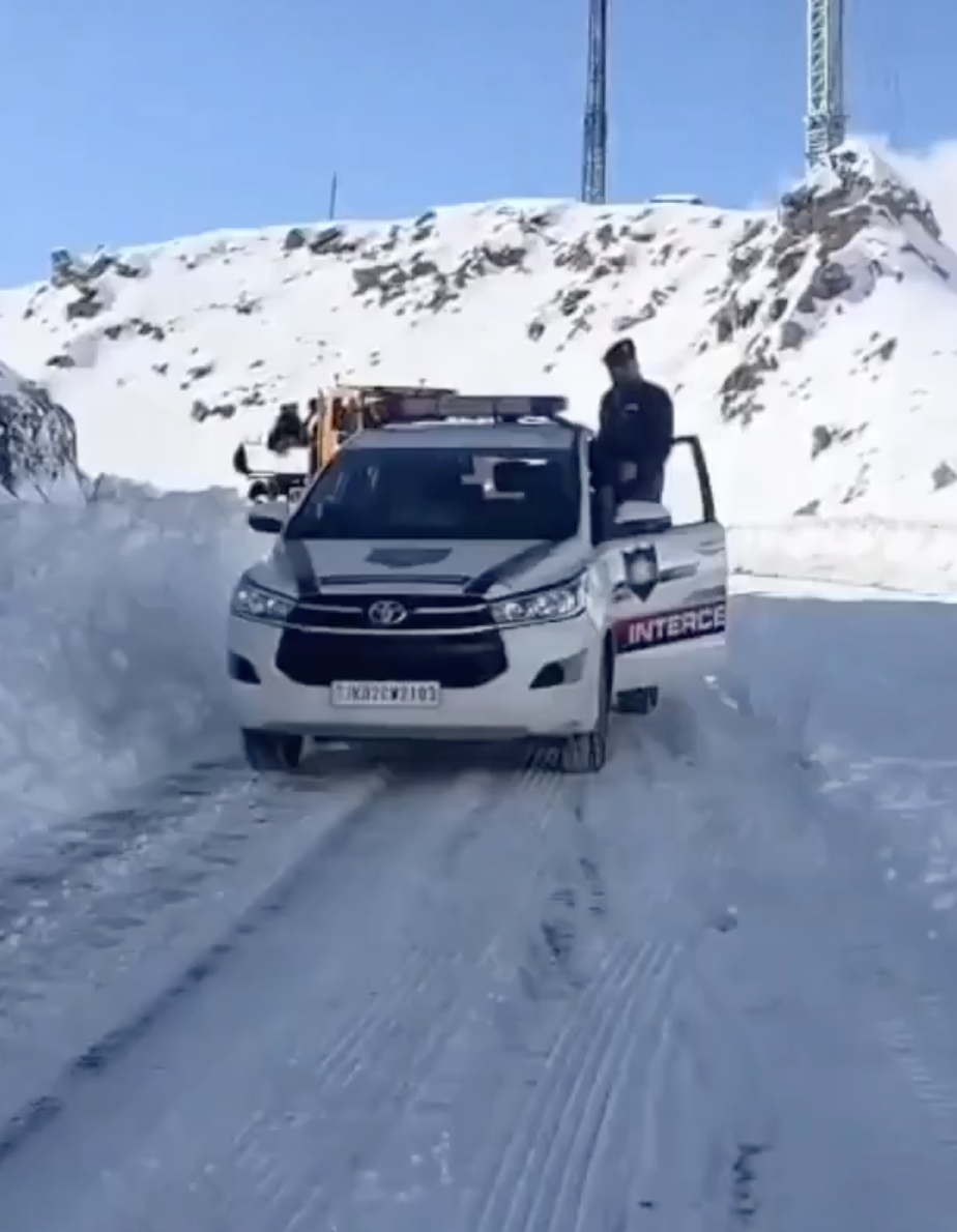 Traffic Sub-Inspector Suspended for Shooting Reel on Snowy Mughal Road in Poonch