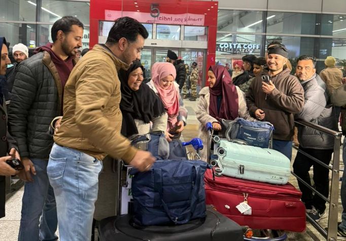 “Govt cooperating a lot”: Indian nationals return from Iran amid nationwide protests