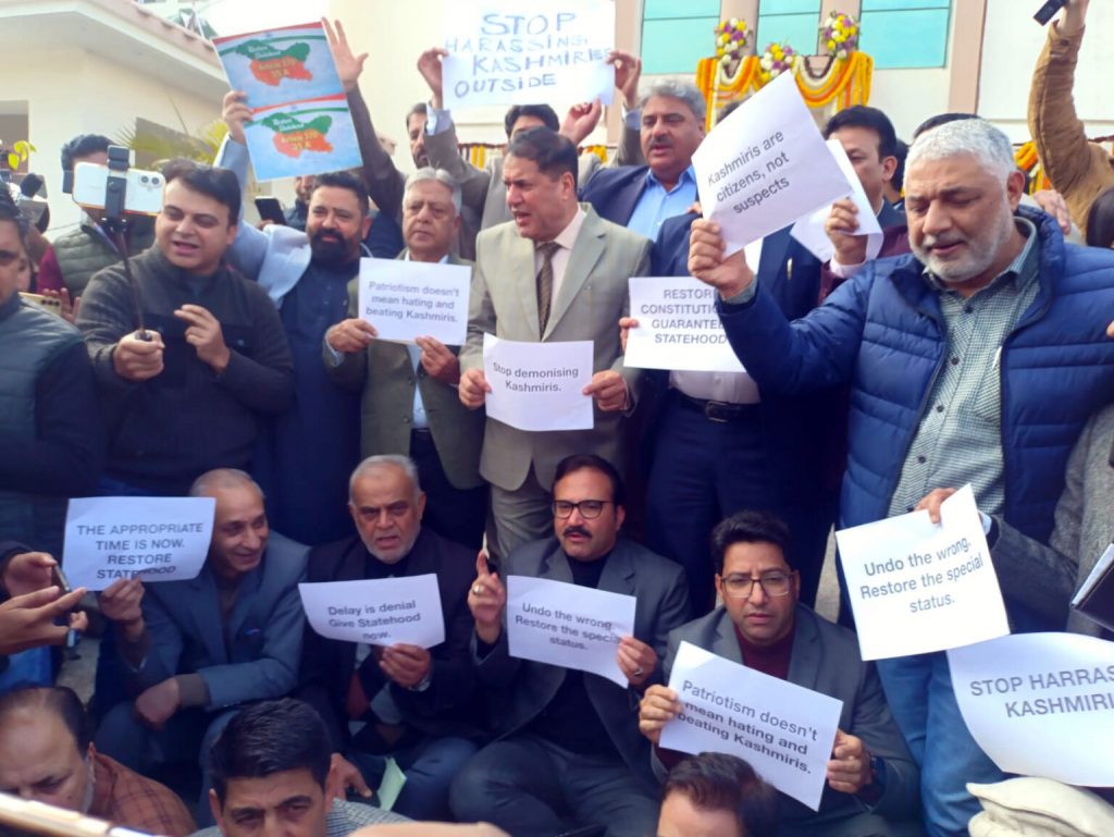 Demanding Restoration Of Statehood, NC Legislators Protest Outside J&K Assembly