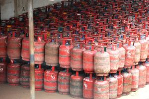 Inspections Conducted At Jammu LPG Outlets, Direct Dealers To Ensure Home Delivery As Usual