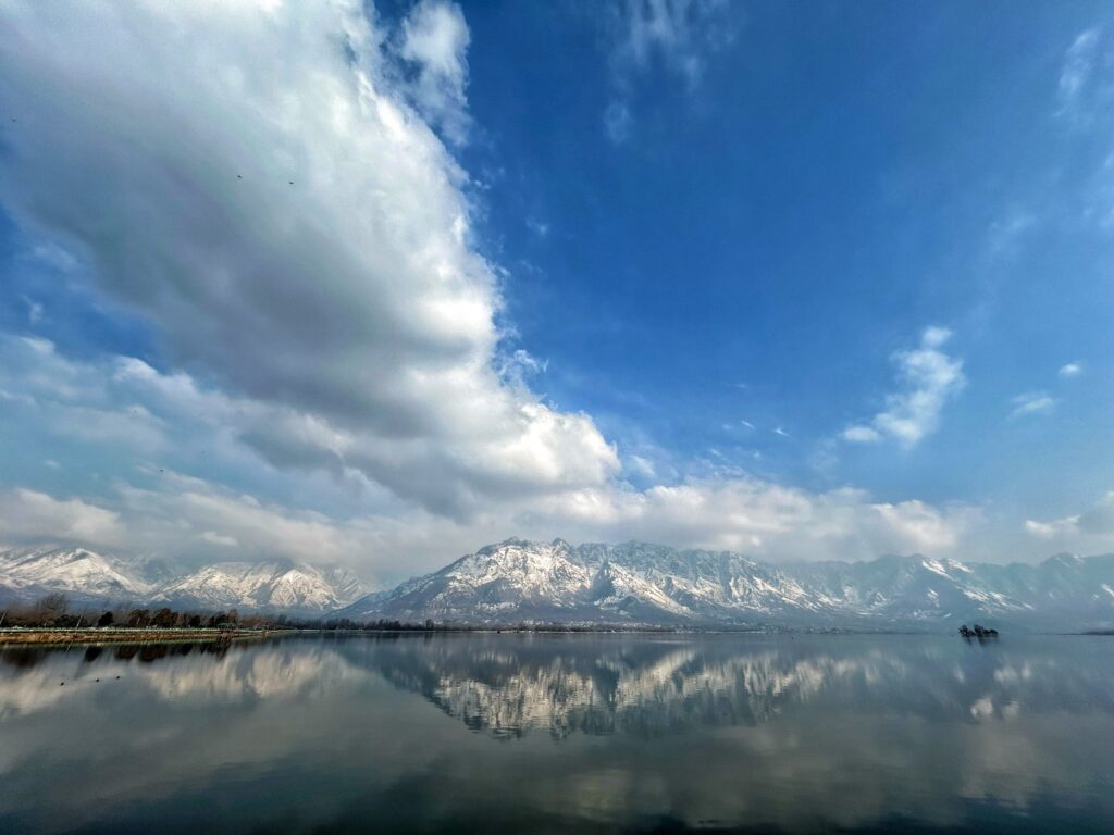 Western Disturbance Brings Snow to Hills, Rain to Plains in J&K