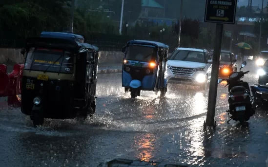 MeT predicts rain, snow, gusty winds in J&K from March 28 night