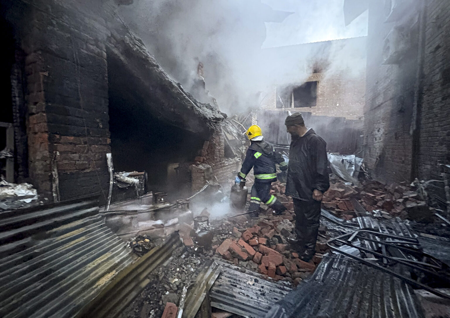 Fire Breaks Out In Hotel In Pahalgam; Man Dies As Reversing Fire Tender Hits Him