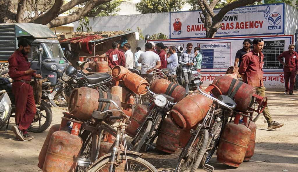 No need for panic booking, enough LPG supplies to meet household needs: Govt