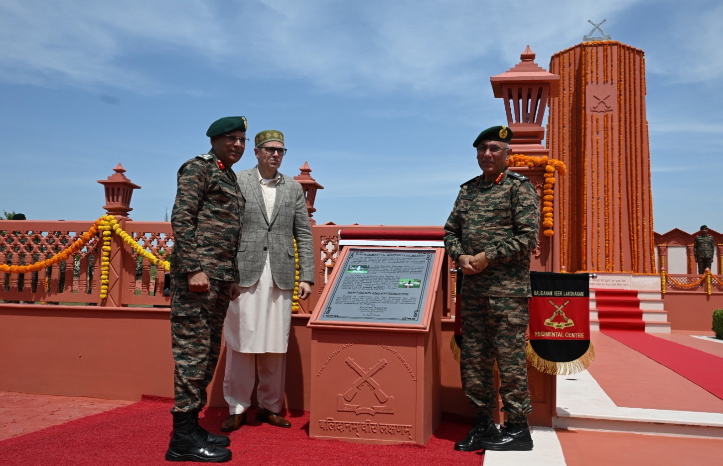 CM Abdullah Unveils Renovated War Memorial At Jammu & Kashmir Light Infantry Centre