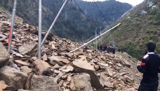 Jammu-Srinagar NH Shut For Second Day As Road Clearance Operations Continue In Ramban