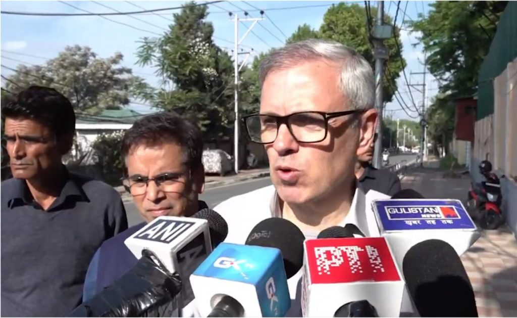 Not Wrong To Give Telecom Powers To LG As He Is In Charge Of Security: CM Omar