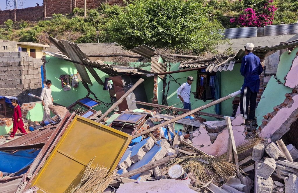 Anti-Encroachment Drive Conducted Near Maha Maya Temple At Bandi