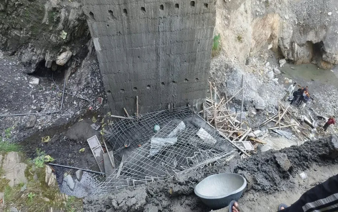 Woman Labourer Killed, 12 Injured As Under-Construction Culvert Collapses In Doda