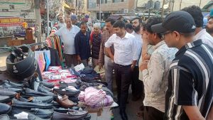 JMC Commissioner checks encroachments on footpaths, roads