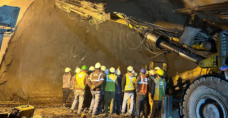 Zojila Tunnel breakthrough on June 9, Gadkari to attend