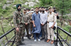Pak National Who Crossed LoC In J&K's Kupwara Repatriated To Pakistan: Army