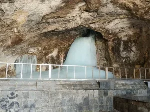 Over years, Amarnath Yatra arrangements were perfect: Seers, pilgrims visiting cave shrine every year