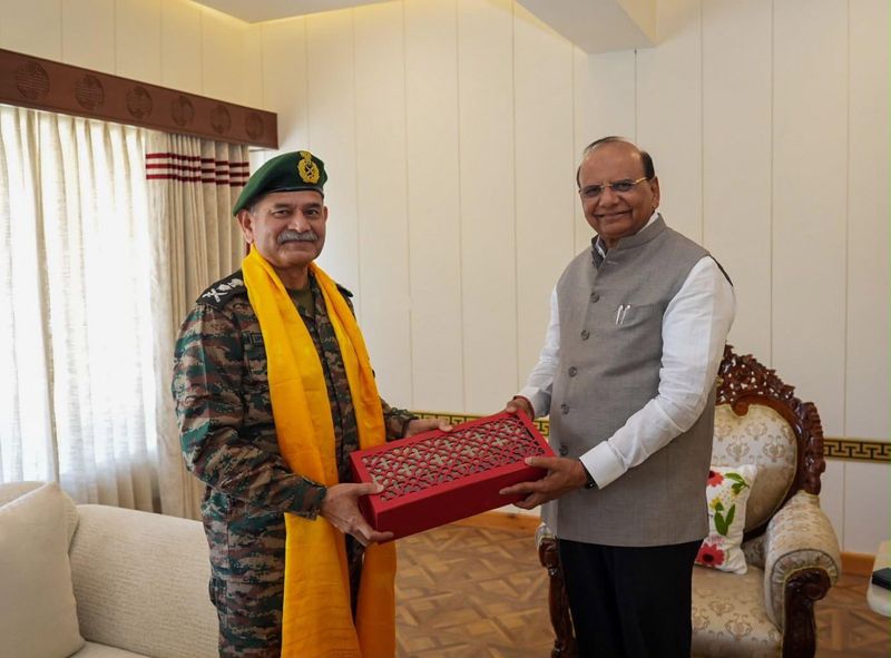 Army Chief Calls On Ladakh LG In Leh