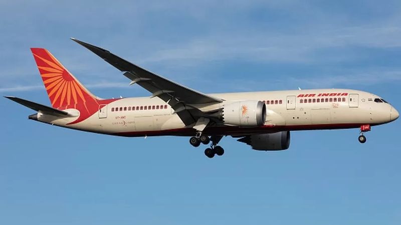 Air India Flight Briefly Enters Pakistan Airspace After Technical Snag