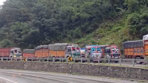Jammu-Srinagar national highway closed for 2nd day