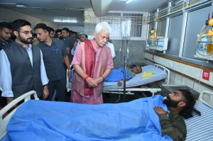 All Amarnath Yatris Injured In Bus Accident Stable: LG Sinha