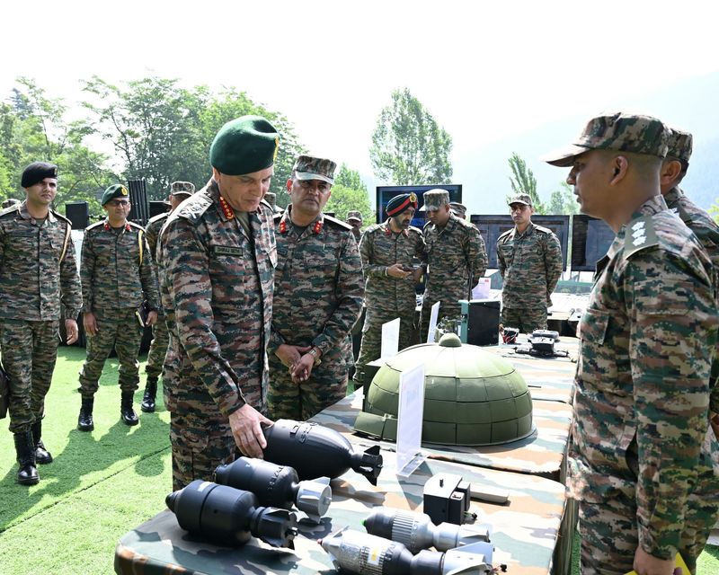 Army Chief General Seth Reviews Security Situation In Kashmir