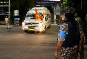 Amarnath Yatra: Second Batch Of Over 3800 Pilgrims Leave Jammu For Twin Base Camps In Kashmir