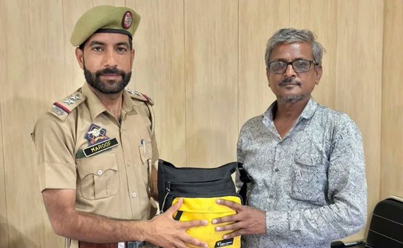 Swift Police Action Helps Amarnath Pilgrims Recover Cash, Documents Left Behind In Cab