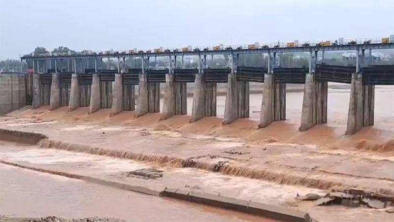 Civil Defence Personnel Deployed Across Jammu Amid Flash-Flood Threat