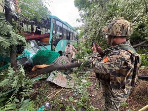 Four BSF Personnel Sustain Minor Injuries After Bus Hits Electric Pole In Wanpoh
