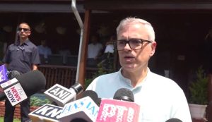 Omar Abdullah Says Mehbooba’s Remarks On Violence Against Kashmiris ‘Irresponsible’, Demands Apology