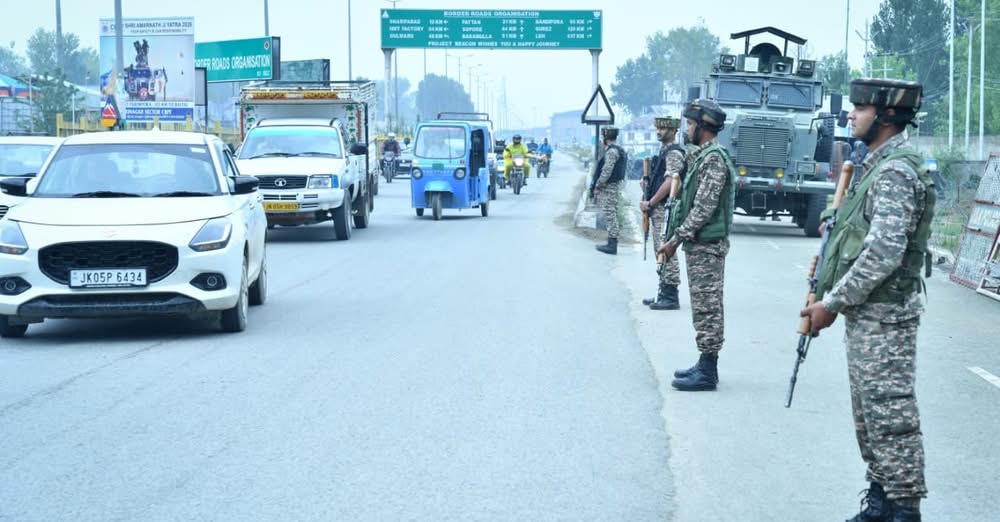 Another Batch Of Pilgrims Leaves For Amarnath Shrine In Kashmir