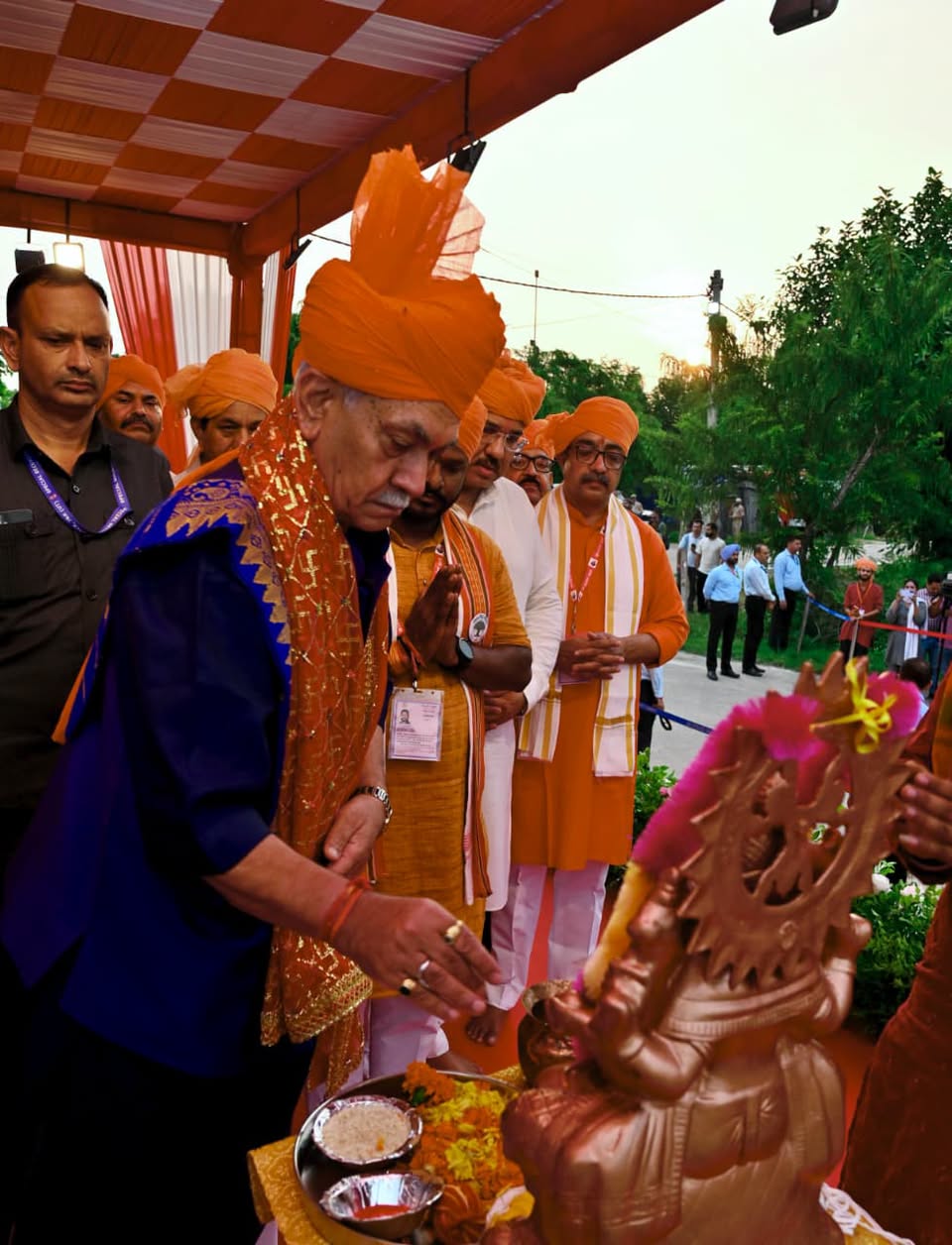 Budha Amarnath Yatra Begins Amid Tight Security From Jammu, LG Flags Off First Batch