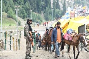 27th Batch of 964 Amarnath Pilgrims Leaves Jammu for Baltal