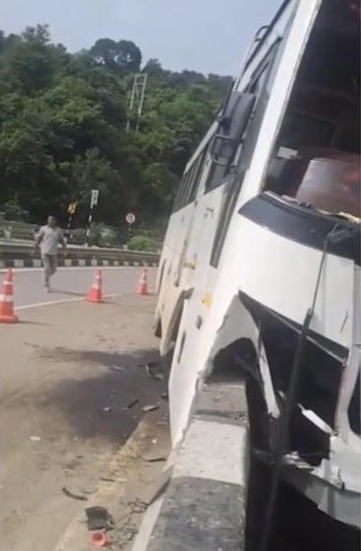 15 Injured As SMVDU Staff Bus Meets Accident In Jammu